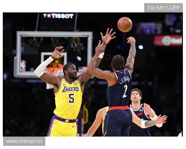 快船背靠背弹尽粮绝惜败湖人夜